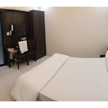 Hotel Dazzle, Jodhpur ジョードプル エクステリア 写真